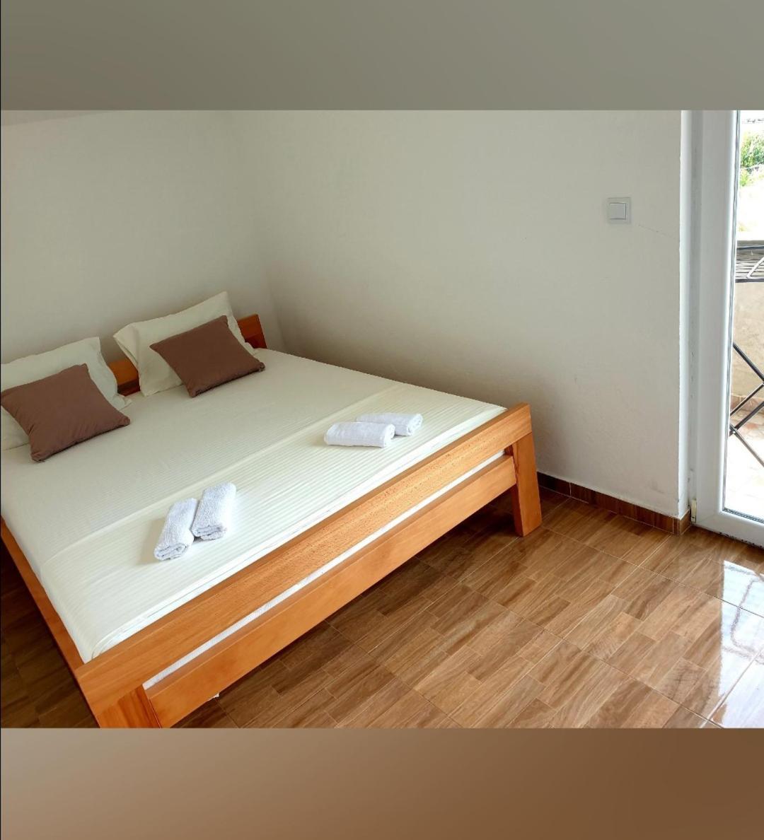 Jaz Apartment *